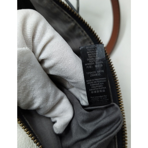 Fossil Colorblock Black White Pebbled Leather Zipper Closure Crossbody Bag - Picture 11 of 16